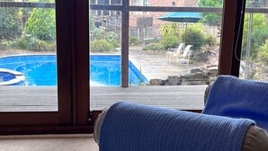 Interior - Country Charm Cottage with Pool & Forest Views (Wonga Park)