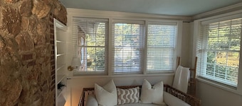 Charming House in the Heart of Five Points. Walk to Five Points and UGA