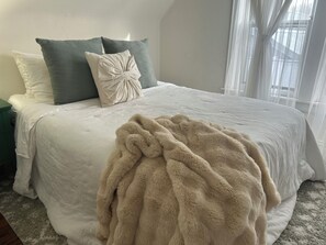 2 slaapkamers, een strijkplank/strijkijzer, wifi, beddengoed