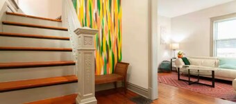 Cozy 2-bedroom house in Kansas City- Walk to Westport and Plaza