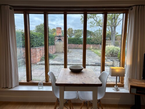 Gosfield Cartlodge Retreat