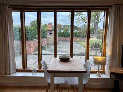 Gosfield Cartlodge Retreat