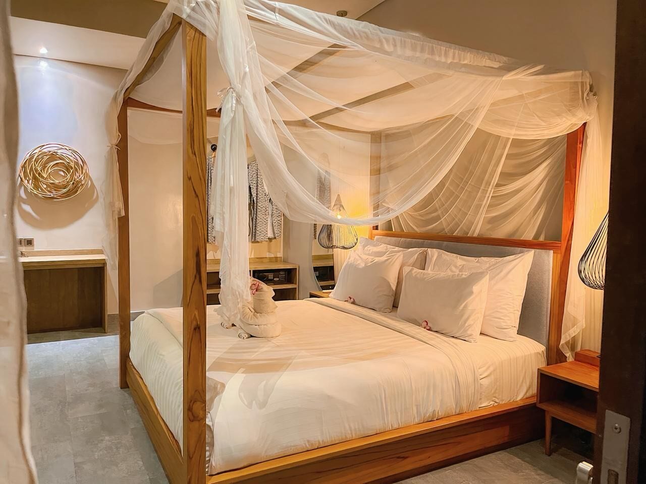 Deluxe Double Room, Garden View | In-room safe, desk, laptop workspace, free WiFi