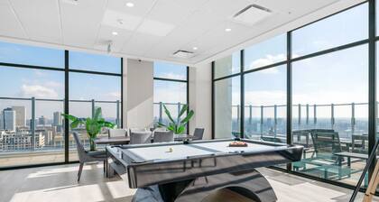 Luxury 2Bdrm || Retreat Heart of Edmonton W/ free Prkg