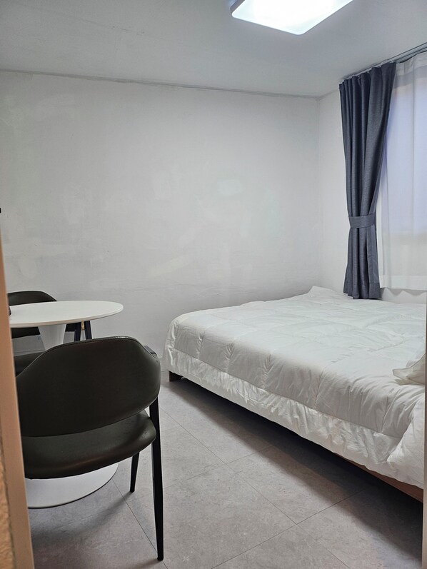 Habitación doble, 1 cama matrimonial, para no fumadores, baño privado | Wifi gratis 