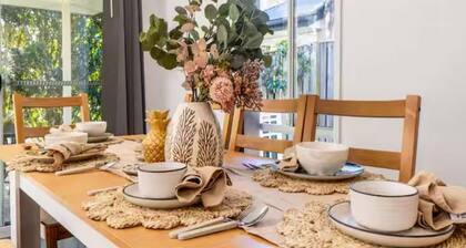 Coomera Comfort - Family Home Great for Play/Work