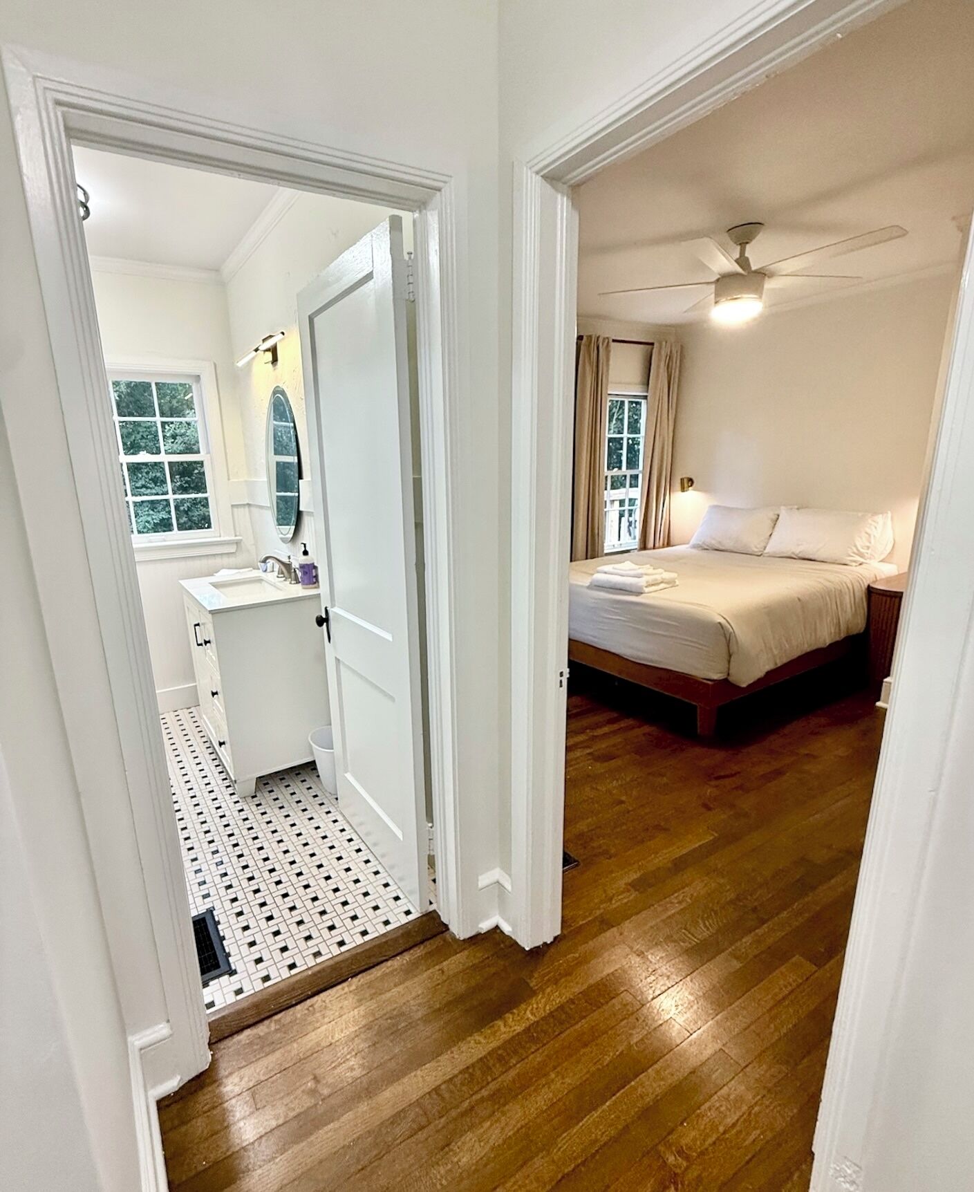 2 bedrooms, iron/ironing board, free WiFi, bed sheets