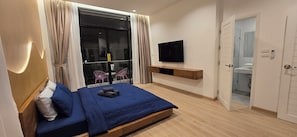 Family Villa, 5 Bedrooms, Mountain View | Terrace/patio