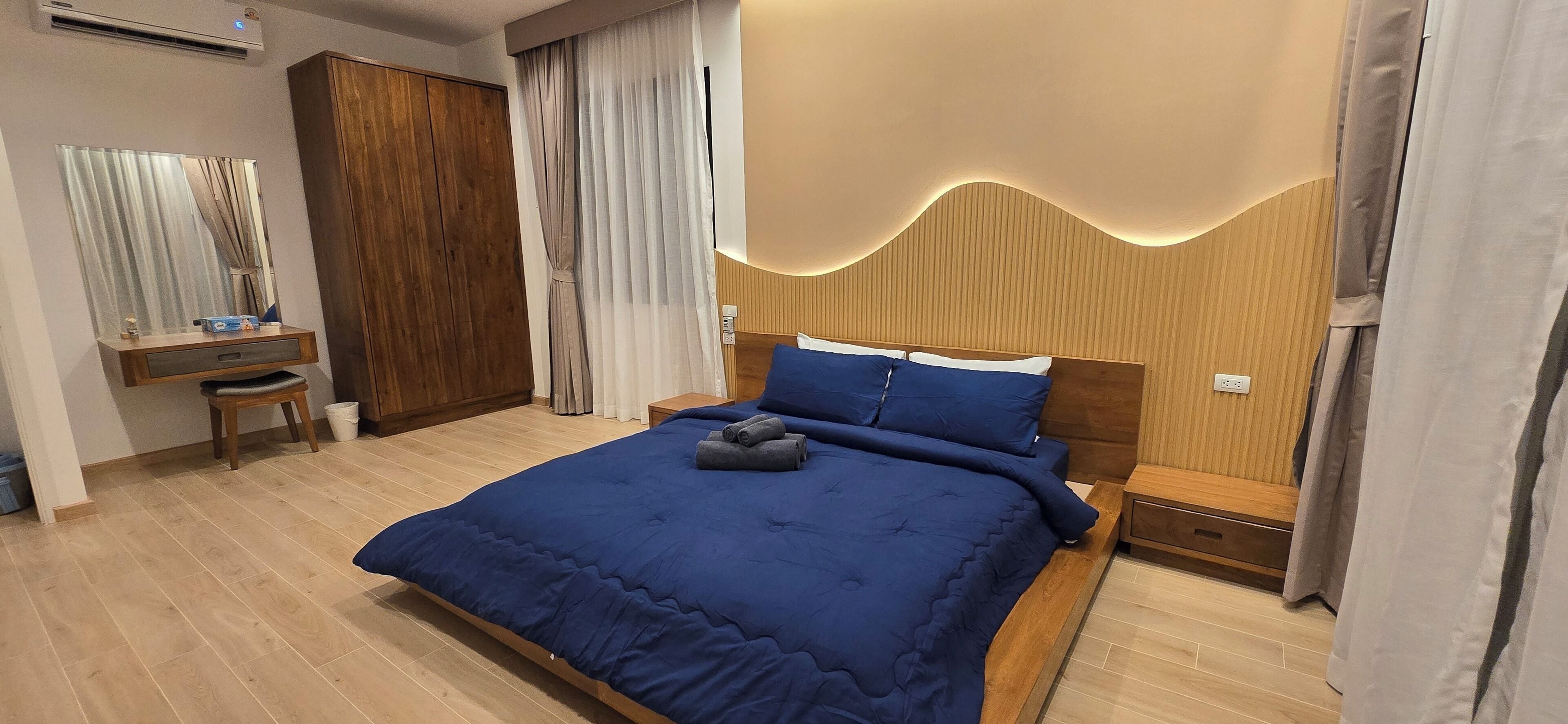 Family Villa, 5 Bedrooms, Mountain View