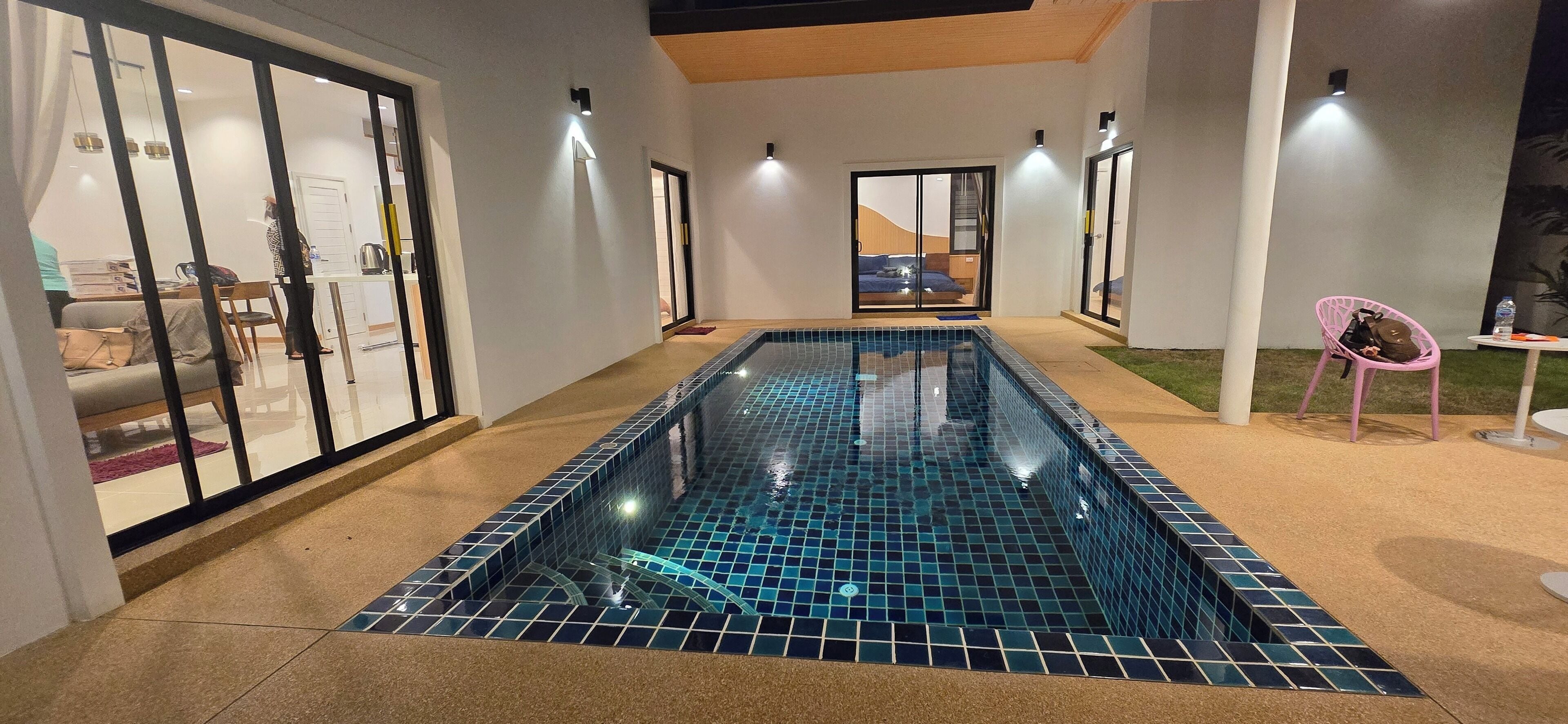 Family Villa, 5 Bedrooms, Mountain View | In-room safe, desk, blackout drapes, soundproofing