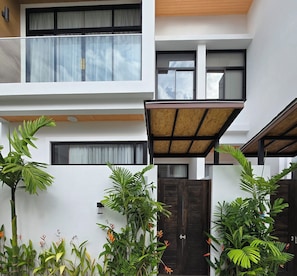 Villa, 3 Bedrooms, Mountain View | In-room safe, desk, blackout curtains, soundproofing