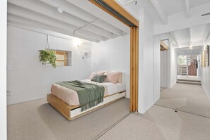 2 Schlafzimmer, Schreibtisch, Bügeleisen/Bügelbrett, WLAN