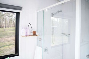 Shower, hair dryer, towels - Hidden Camp's Tiny House by Tiny Away (Glenwood)