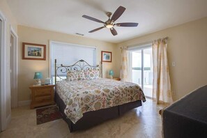 3 camere, una scrivania, ferro/asse da stiro, Wi-Fi gratuito