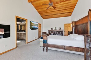 4 عدّة غرف نوم ومكتب وواي فاي مجانًا وملاءات أسرّة