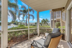 Unclassified image, 4 of 46, button