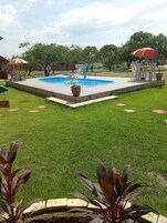 Utomhuspool