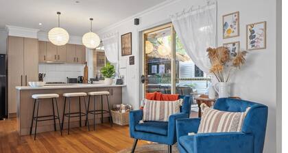 Just steps away to the very heart of Healesville! Location Location Location!