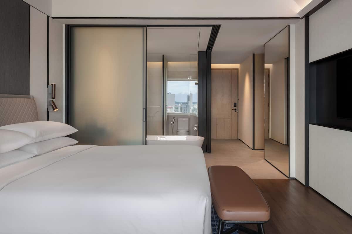 Premium bedding, down duvets, minibar, in-room safe