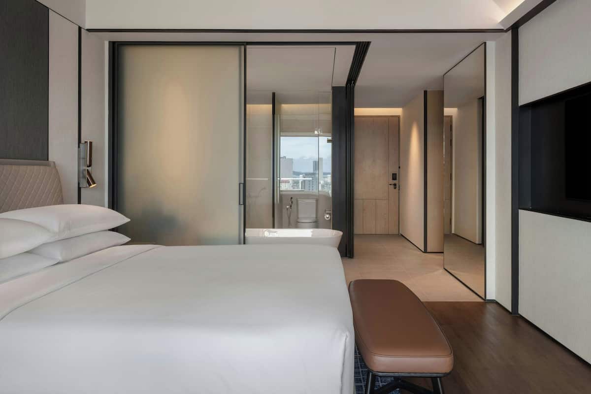 Premium bedding, down duvets, minibar, in-room safe