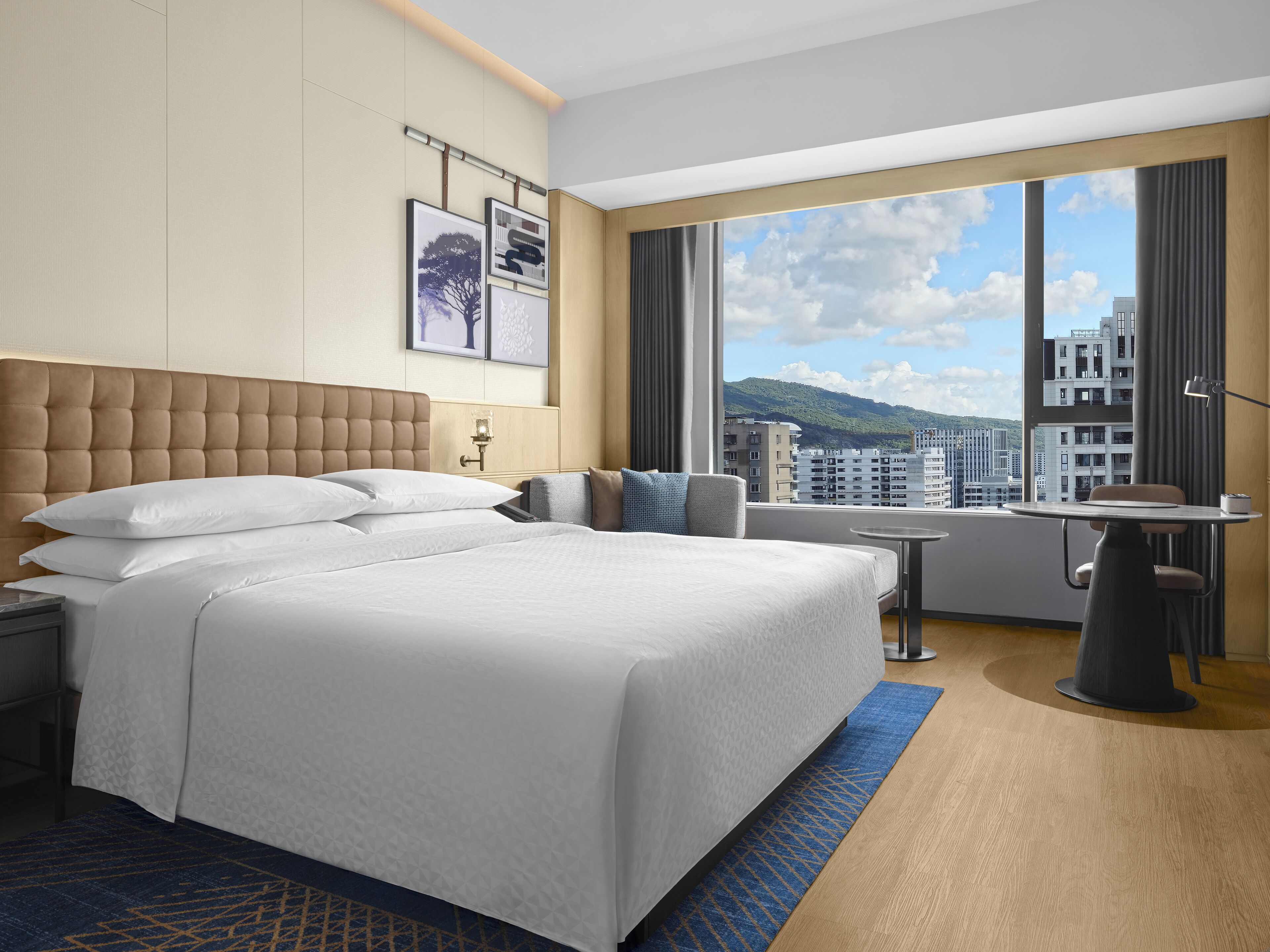 尊贵单人房, 1 张特大床 | 羽绒被、客房内保险箱、遮光窗帘、免费 WiFi