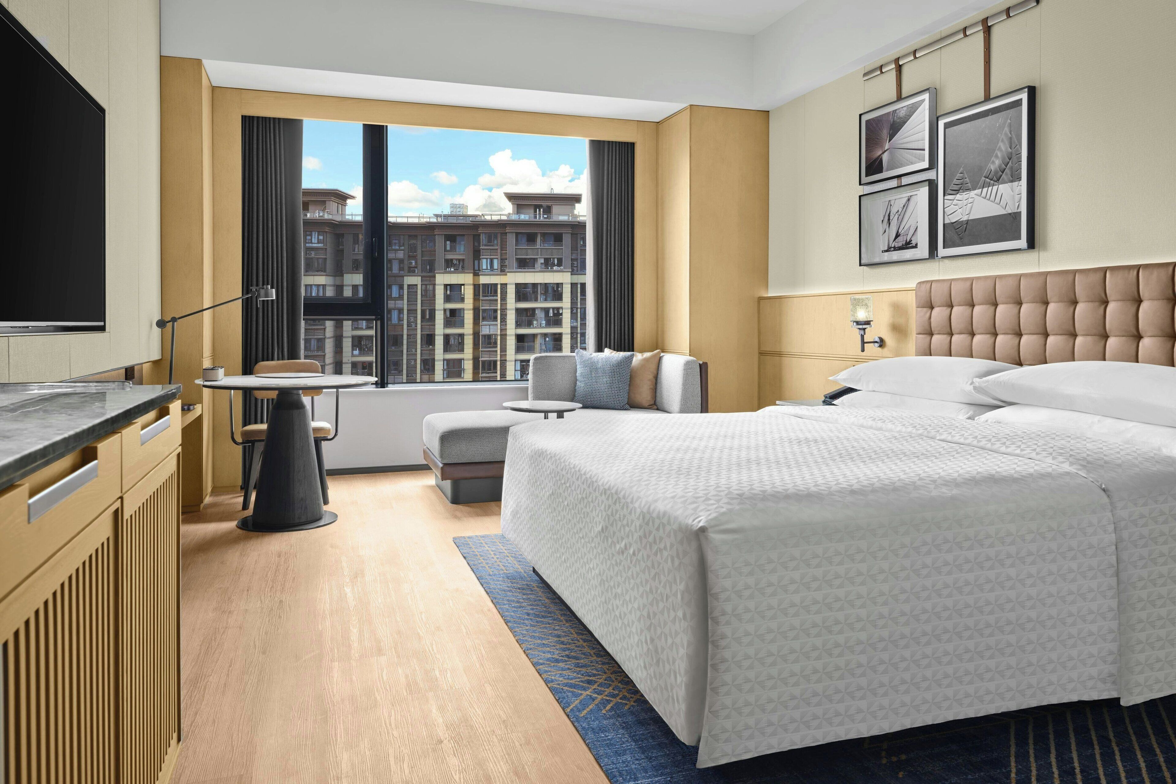 Down comforters, in-room safe, blackout drapes, free WiFi