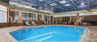 Fairfield by Marriott Inn & Suites Mount Pleasant, WI
