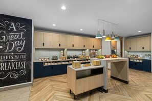 Free daily continental breakfast