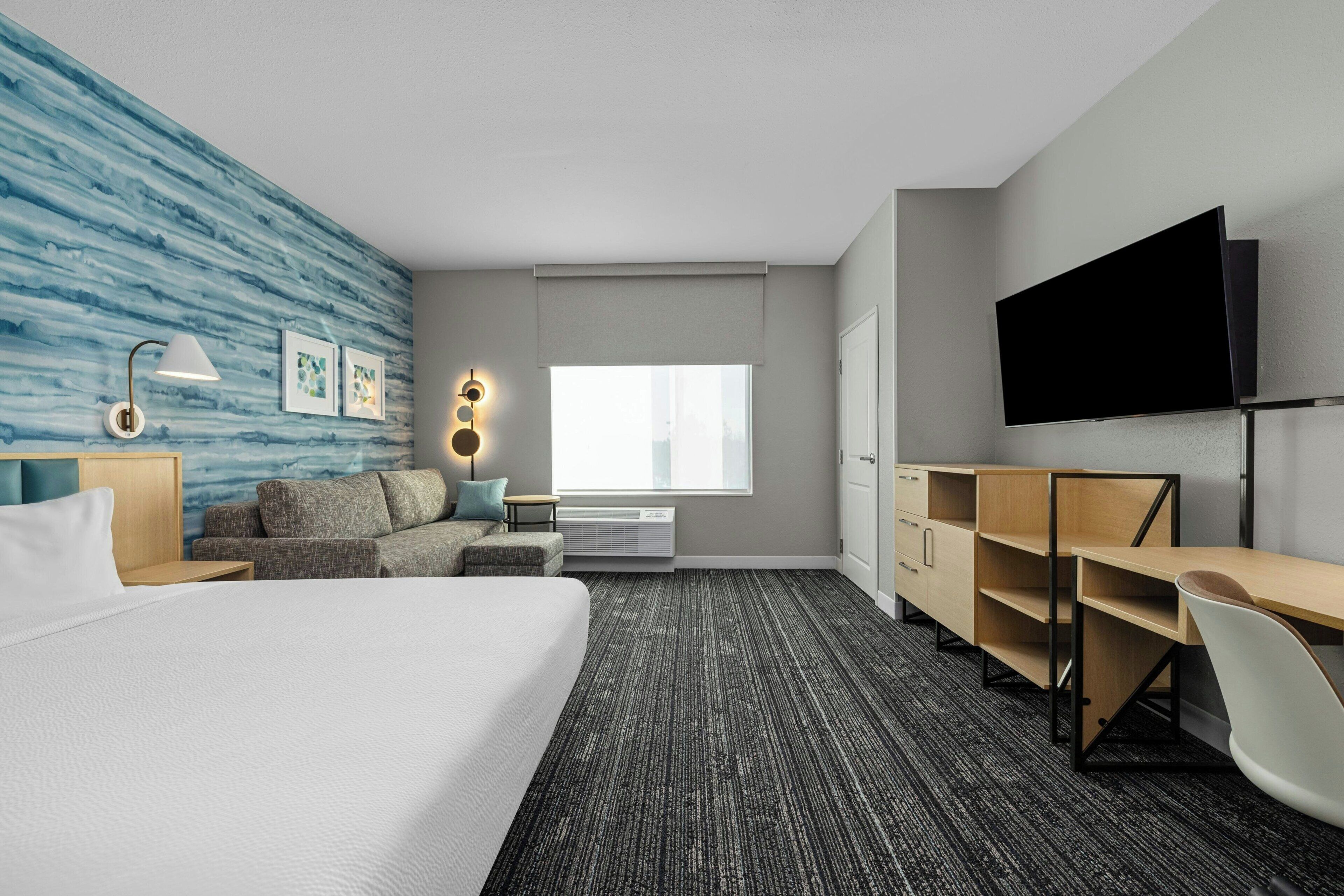 Studio, 1 Tempat Tidur King dengan tempat tidur Sofa | Setrika/meja setrika, tempat tidur bayi gratis, dan Wi-Fi gratis