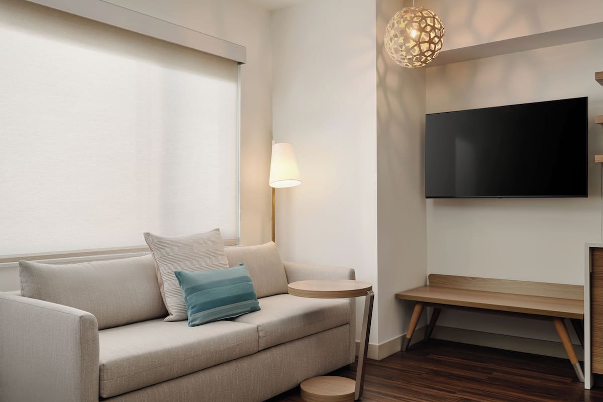 免费 WiFi、床单