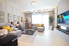 Luxury Apartment, Balcony, City View | Living area