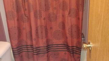 Jabón y papel higiénico