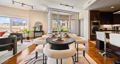 Downtown Elite Stay - Steps from Gaslamp & Petco