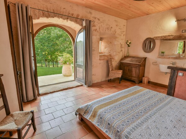 4 bedrooms, Internet