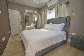 3 bedrooms, iron/ironing board, WiFi, bed sheets