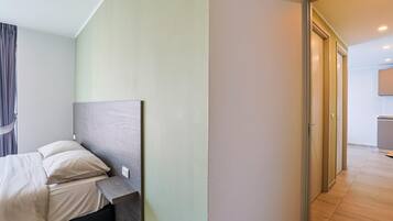 In-room safe, blackout curtains, iron/ironing board, free WiFi