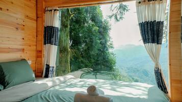Panoramic Cabin | Premium bedding, free WiFi, bed sheets