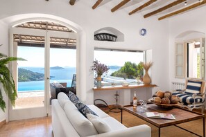 Villa | 6 bedrooms, desk - Los Olivos Los Olivos (Rhodes)