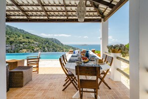 6 bedrooms, desk - Los Olivos Los Olivos (Rhodes)