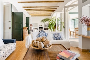 فيلا | 6 عدّة غرف نوم