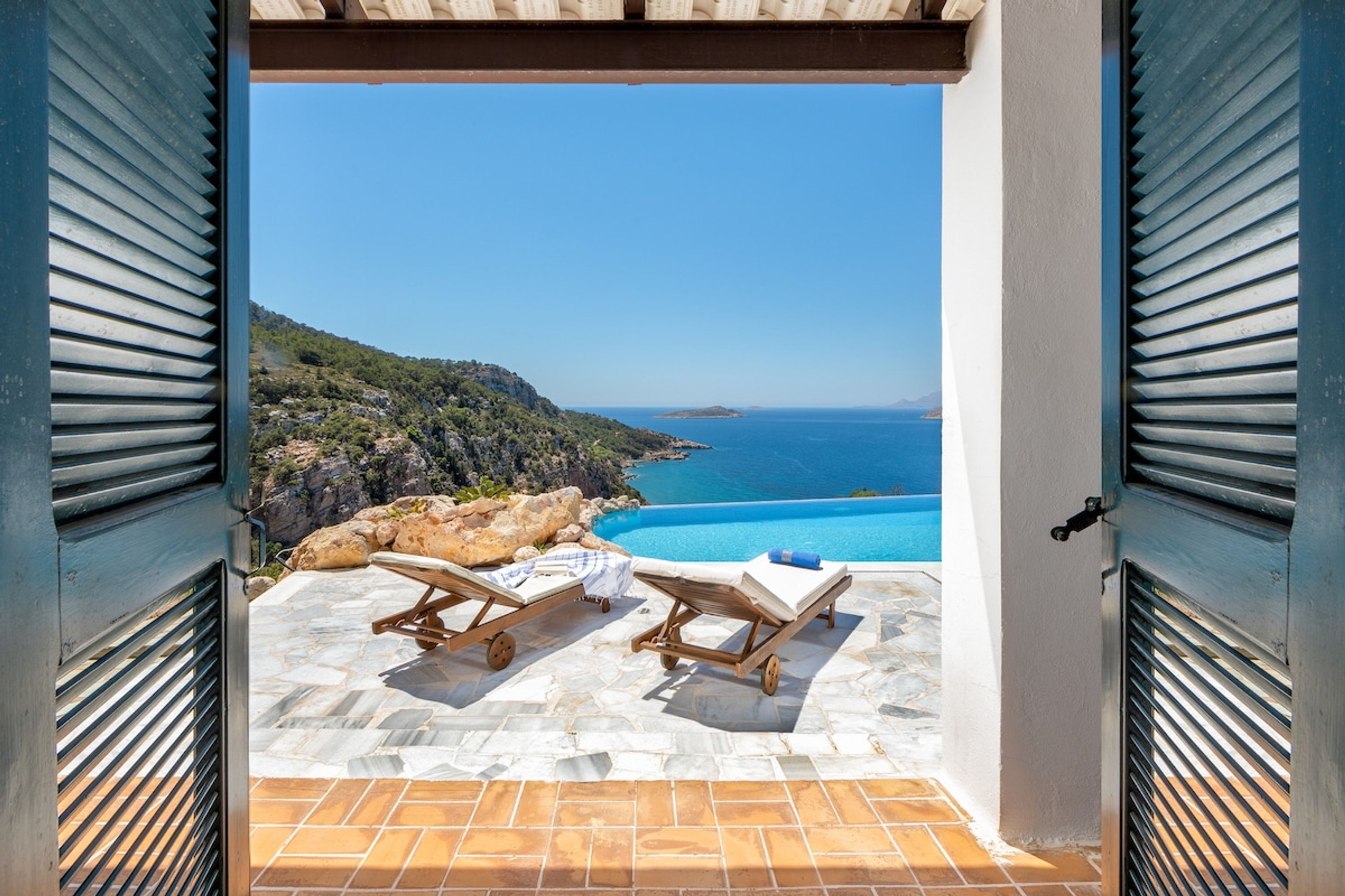 Villa | 6 bedrooms, desk