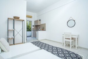 Apartment - Room 13 Bellezza Studios Groundfloor 13 (Rhodes)
