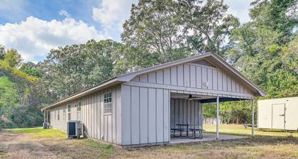 Pet-Friendly Eutaw Home Near Historic Square
