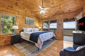 3 bedrooms, iron/ironing board, WiFi, bed sheets - Mountain Views | Hot Tub | Sauna | Pool Table (Morganton)