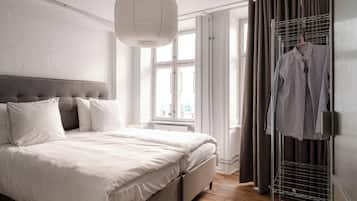 2 bedrooms, iron/ironing board, travel cot, WiFi