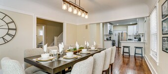 5 Mi to Dtwn Detroit: Pet-Friendly ‘Edison Home’