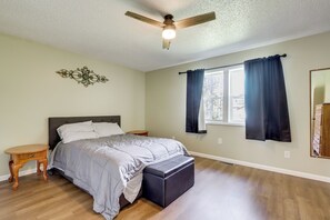 3 Schlafzimmer, Schreibtisch, Internetzugang, Bettwäsche