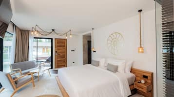 Luxe villa, uitzicht op zee | Een kluis op de kamer, een laptopwerkplek, verduisterende gordijnen