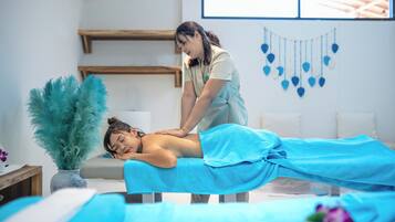 Couples treatment room(s), body treatments, hydrotherapy