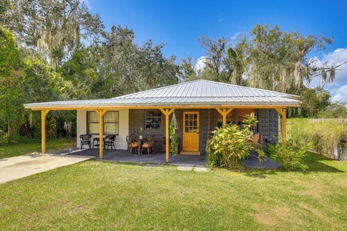 < 1 Mi to Downtown Arcadia: Tranquil Wooded Escape